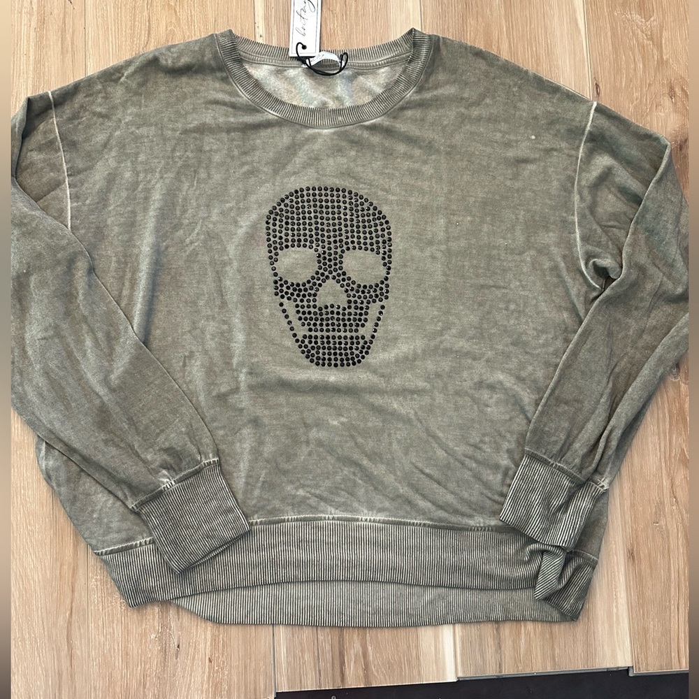 Brit.NY Skull Sweatshirt M NWT